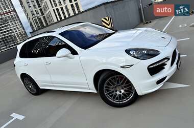 Внедорожник / Кроссовер Porsche Cayenne 2013 в 