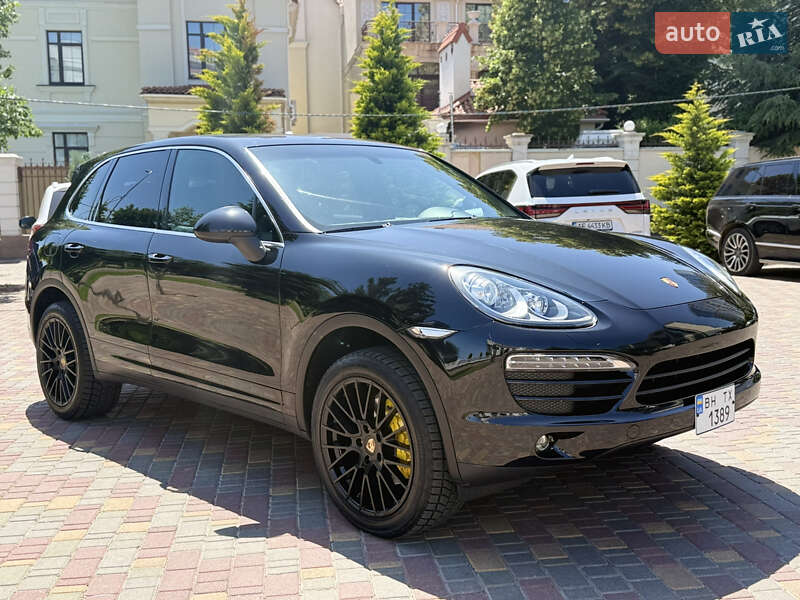 Позашляховик / Кросовер Porsche Cayenne 2010 в Одесі