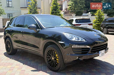 Внедорожник / Кроссовер Porsche Cayenne 2010 в 