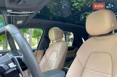 Внедорожник / Кроссовер Porsche Cayenne 2021 в 