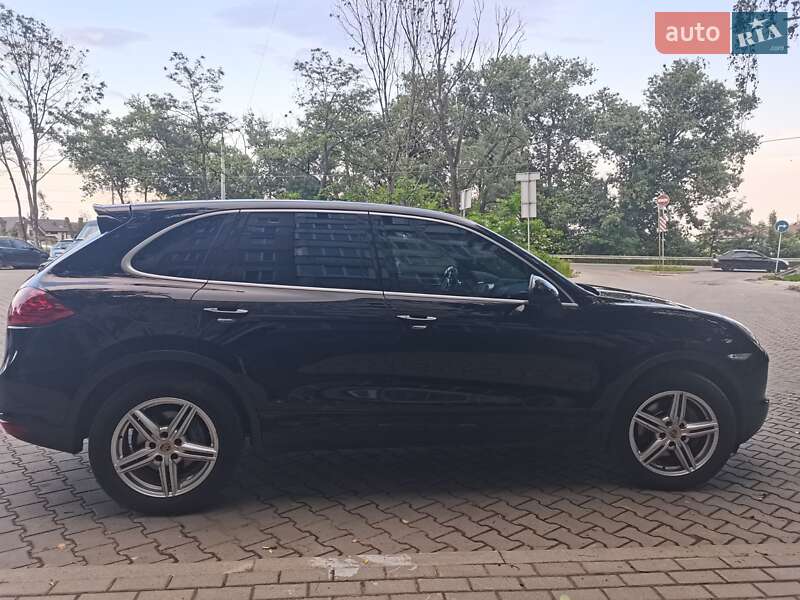 Позашляховик / Кросовер Porsche Cayenne 2014 в Тернополі