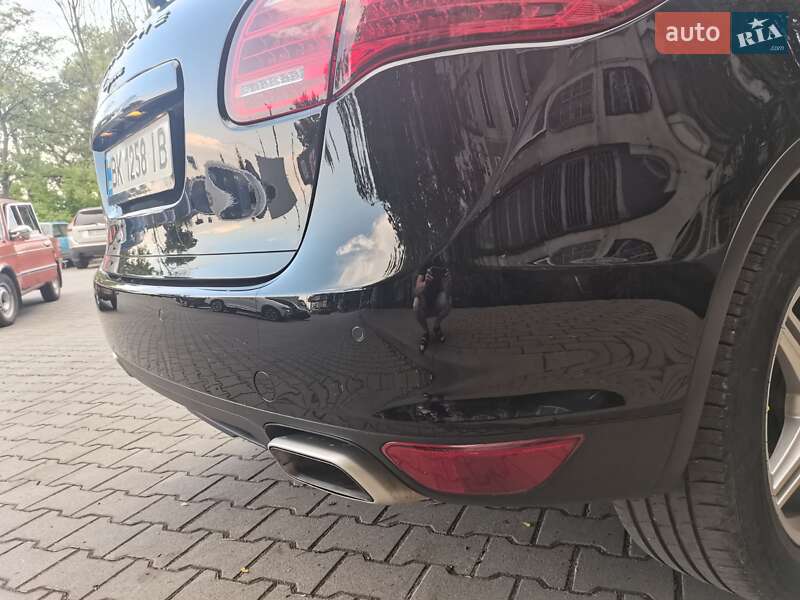 Позашляховик / Кросовер Porsche Cayenne 2014 в Тернополі