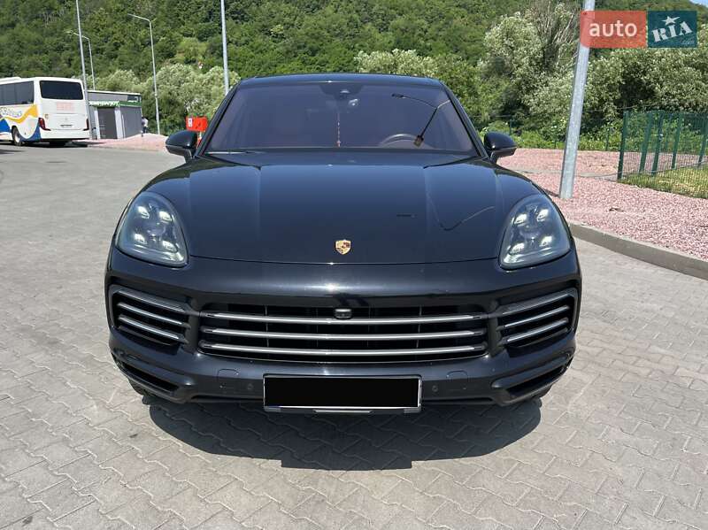 Внедорожник / Кроссовер Porsche Cayenne 2019 в 