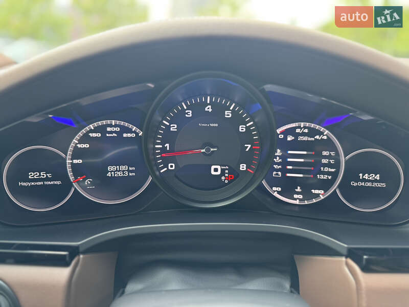 Позашляховик / Кросовер Porsche Cayenne 2019 в Києві