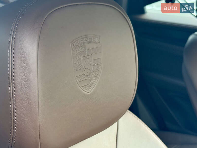 Позашляховик / Кросовер Porsche Cayenne 2019 в Києві