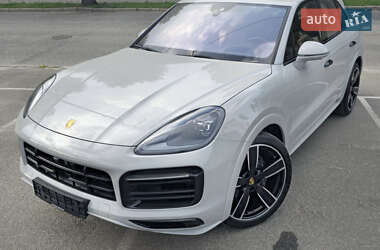 Позашляховик / Кросовер Porsche Cayenne 2022 в 