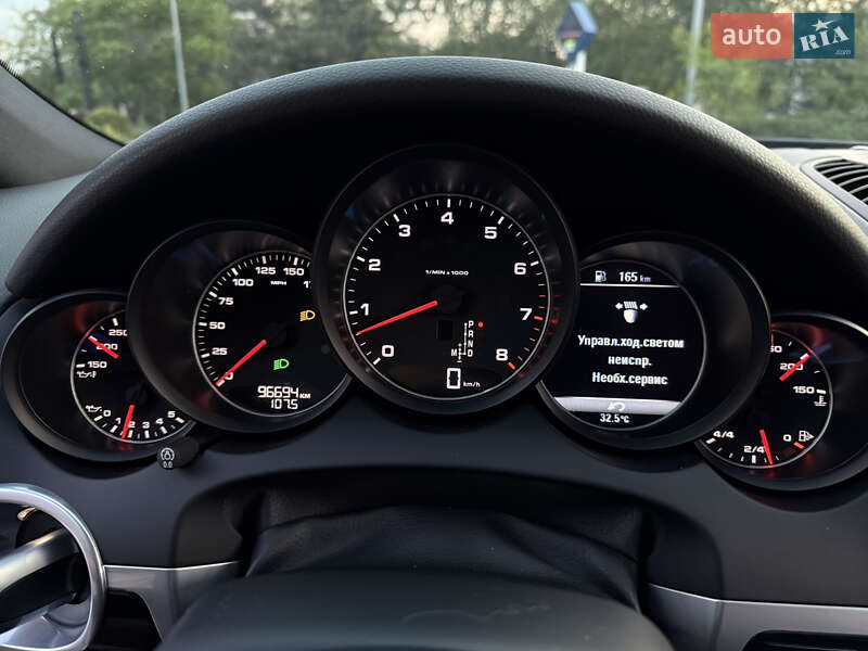 Позашляховик / Кросовер Porsche Cayenne 2017 в Києві