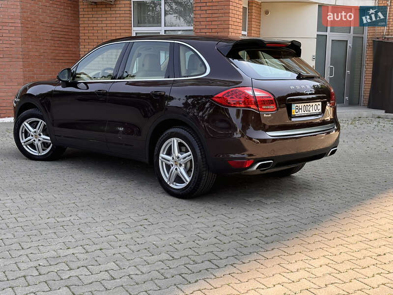 Внедорожник / Кроссовер Porsche Cayenne 2013 в Одессе