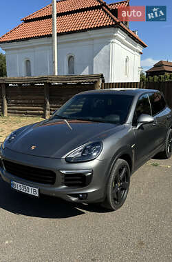 Позашляховик / Кросовер Porsche Cayenne 2015 в Черкасах