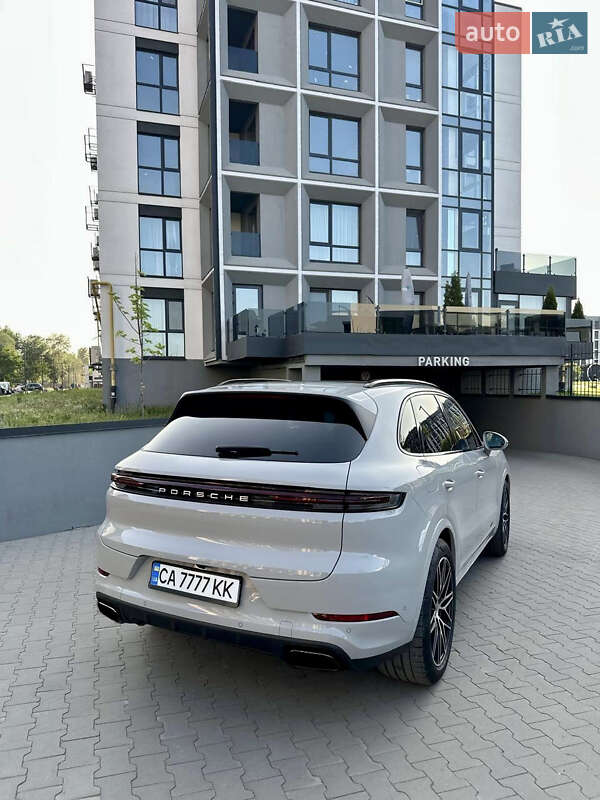 Позашляховик / Кросовер Porsche Cayenne 2023 в Черкасах