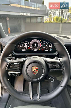 Внедорожник / Кроссовер Porsche Cayenne 2023 в 