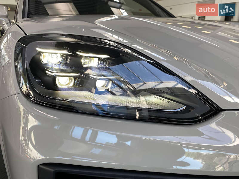 Позашляховик / Кросовер Porsche Cayenne 2023 в Черкасах