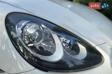 Позашляховик / Кросовер Porsche Cayenne 2010 в 