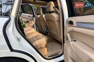 Позашляховик / Кросовер Porsche Cayenne 2010 в 