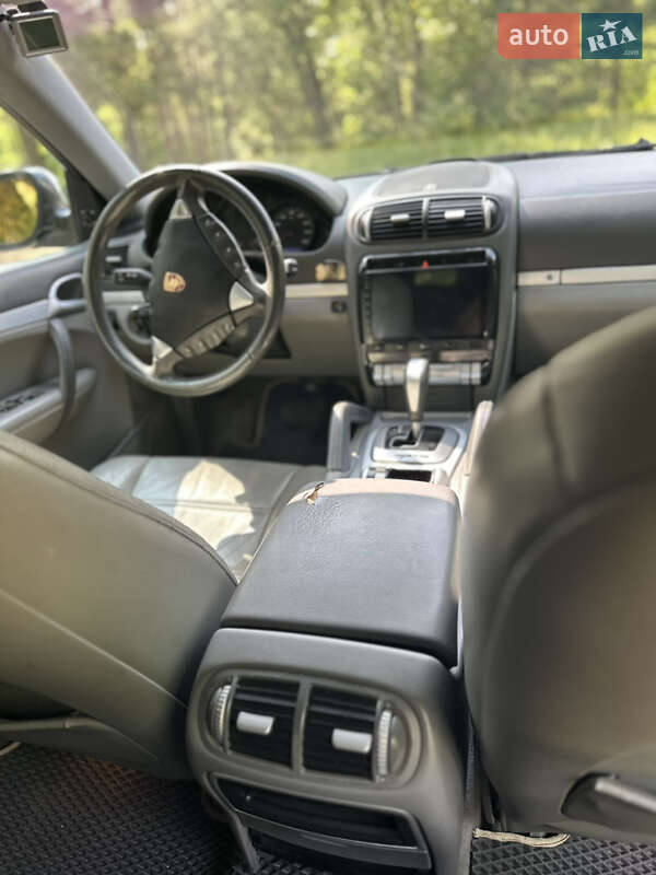 Позашляховик / Кросовер Porsche Cayenne 2004 в Кропивницькому