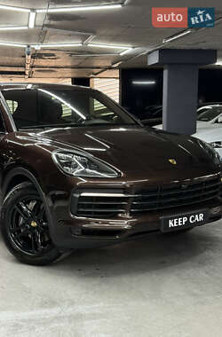 Внедорожник / Кроссовер Porsche Cayenne 2019 в 