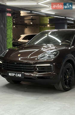 Внедорожник / Кроссовер Porsche Cayenne 2019 в 