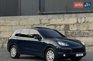 Внедорожник / Кроссовер Porsche Cayenne 2012 в 