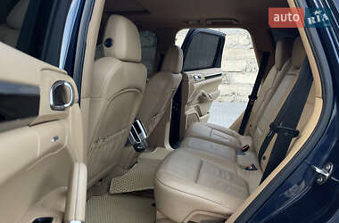 Внедорожник / Кроссовер Porsche Cayenne 2012 в 