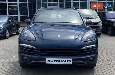 Позашляховик / Кросовер Porsche Cayenne 2012 в 