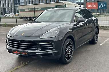 Внедорожник / Кроссовер Porsche Cayenne 2018 в 
