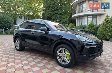 Внедорожник / Кроссовер Porsche Cayenne 2015 в Одессе