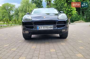 Позашляховик / Кросовер Porsche Cayenne 2004 в 