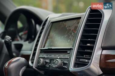 Внедорожник / Кроссовер Porsche Cayenne 2013 в 