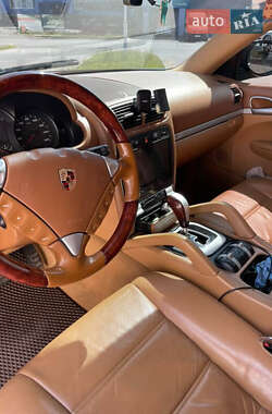 Позашляховик / Кросовер Porsche Cayenne 2007 в 