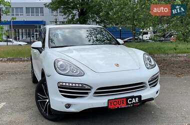 Позашляховик / Кросовер Porsche Cayenne 2014 в 