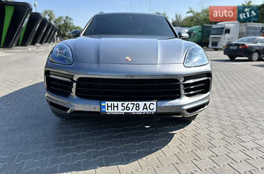 Внедорожник / Кроссовер Porsche Cayenne 2019 в 