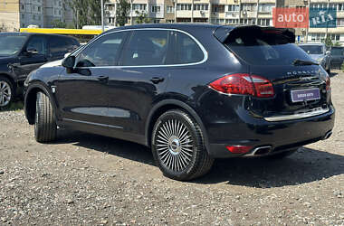 Внедорожник / Кроссовер Porsche Cayenne 2013 в 