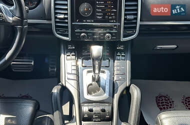 Внедорожник / Кроссовер Porsche Cayenne 2013 в 