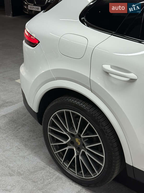 Внедорожник / Кроссовер Porsche Cayenne 2018 в Одессе