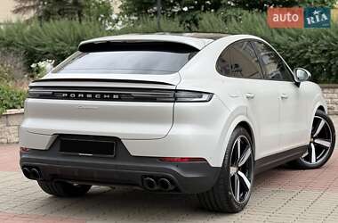 Внедорожник / Кроссовер Porsche Cayenne 2023 в Киеве