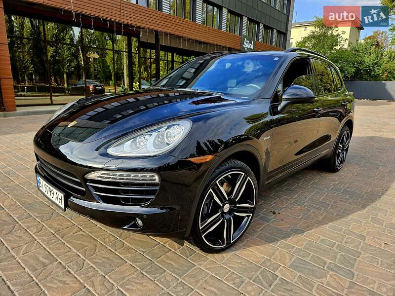 Внедорожник / Кроссовер Porsche Cayenne 2013 в 