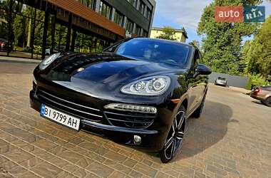Внедорожник / Кроссовер Porsche Cayenne 2013 в 