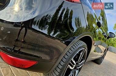 Внедорожник / Кроссовер Porsche Cayenne 2013 в 