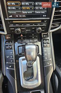 Внедорожник / Кроссовер Porsche Cayenne 2013 в 