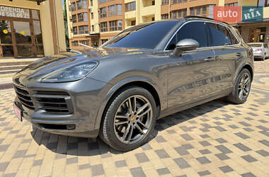 Внедорожник / Кроссовер Porsche Cayenne 2020 в 