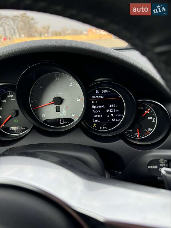 Позашляховик / Кросовер Porsche Cayenne 2016 в Києві