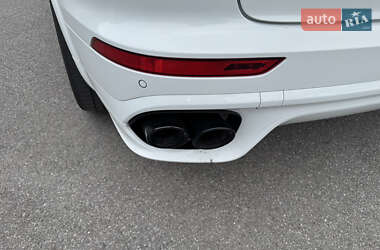 Позашляховик / Кросовер Porsche Cayenne 2015 в 