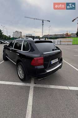 Внедорожник / Кроссовер Porsche Cayenne 2004 в 