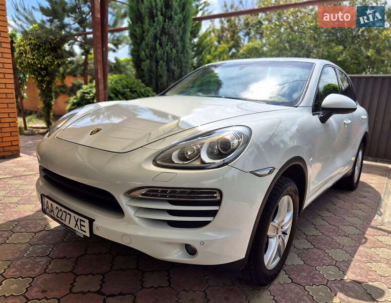 Позашляховик / Кросовер Porsche Cayenne 2013 в Запоріжжі