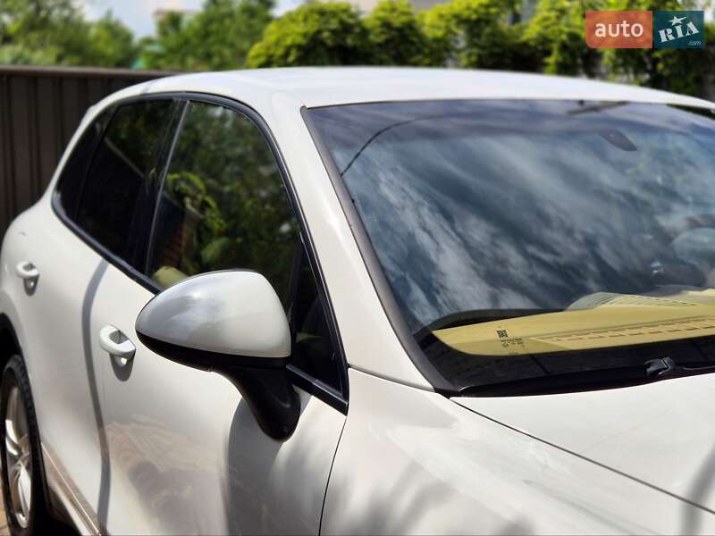 Позашляховик / Кросовер Porsche Cayenne 2013 в Запоріжжі