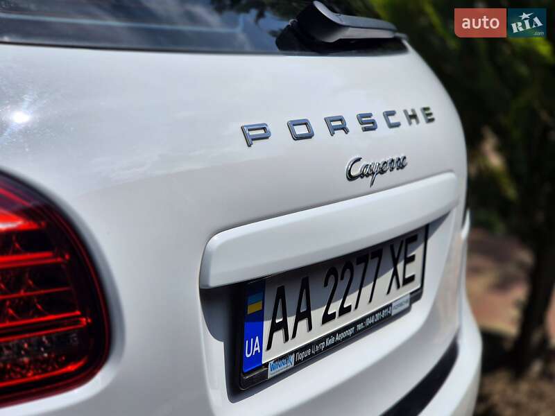 Позашляховик / Кросовер Porsche Cayenne 2013 в Запоріжжі