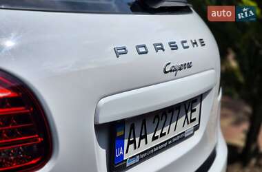 Внедорожник / Кроссовер Porsche Cayenne 2013 в 