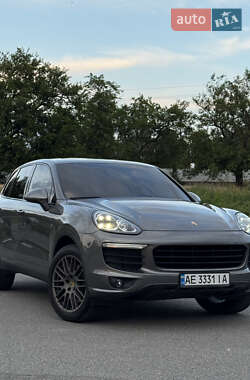 Внедорожник / Кроссовер Porsche Cayenne 2015 в Днепре