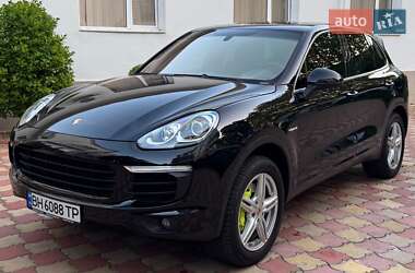 Позашляховик / Кросовер Porsche Cayenne 2015 в Одесі