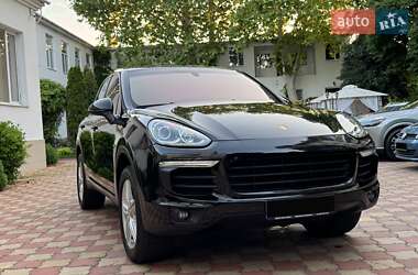 Внедорожник / Кроссовер Porsche Cayenne 2015 в Одессе
